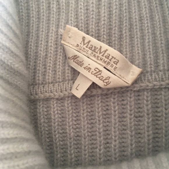 MaxMara Cashmere Turtleneck Sweater - Picture 8 of 12